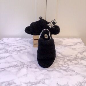 UGG Soft Black Slippers Women’s Size 7